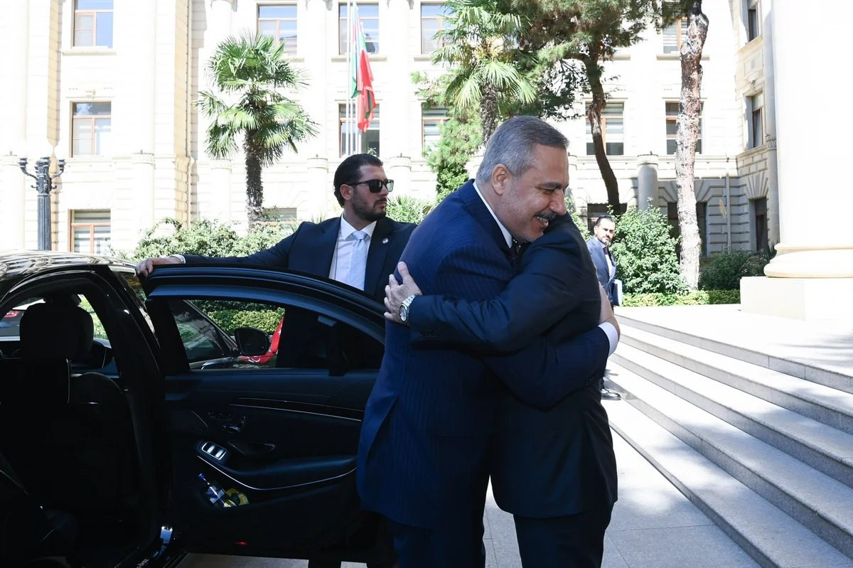 Ceyhun Bayramovla Hakan Fidanın səmimi görüşü - Fotolar