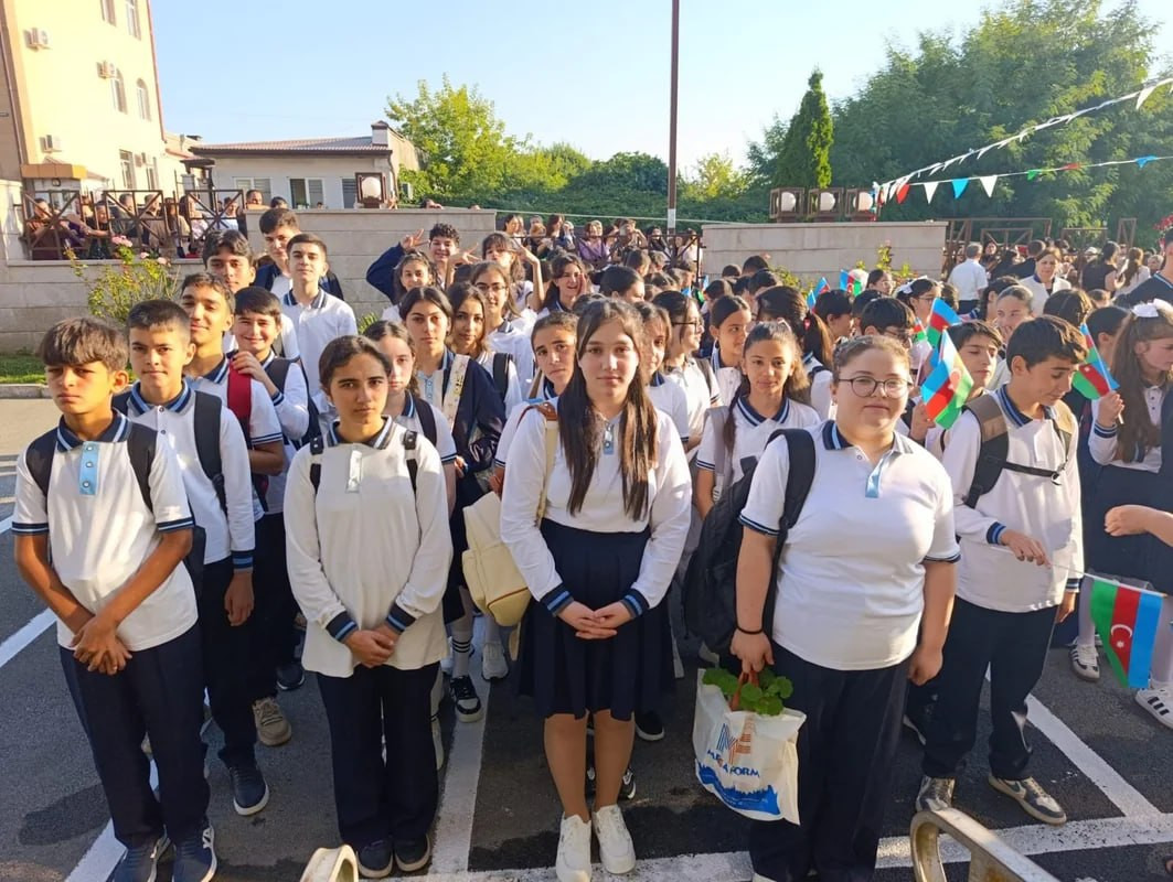 Xankəndi, Xocalı və Ağdərədə 179 şagird birinci sinfə getdi - Foto 