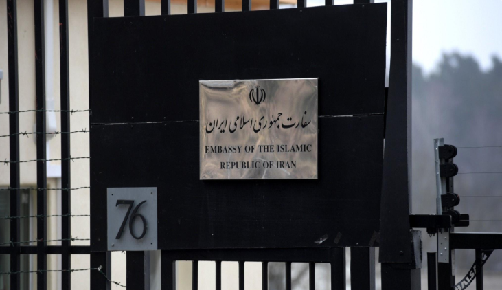 İsveç İran səfirliyinin əməkdaşını ölkədən çıxarır
