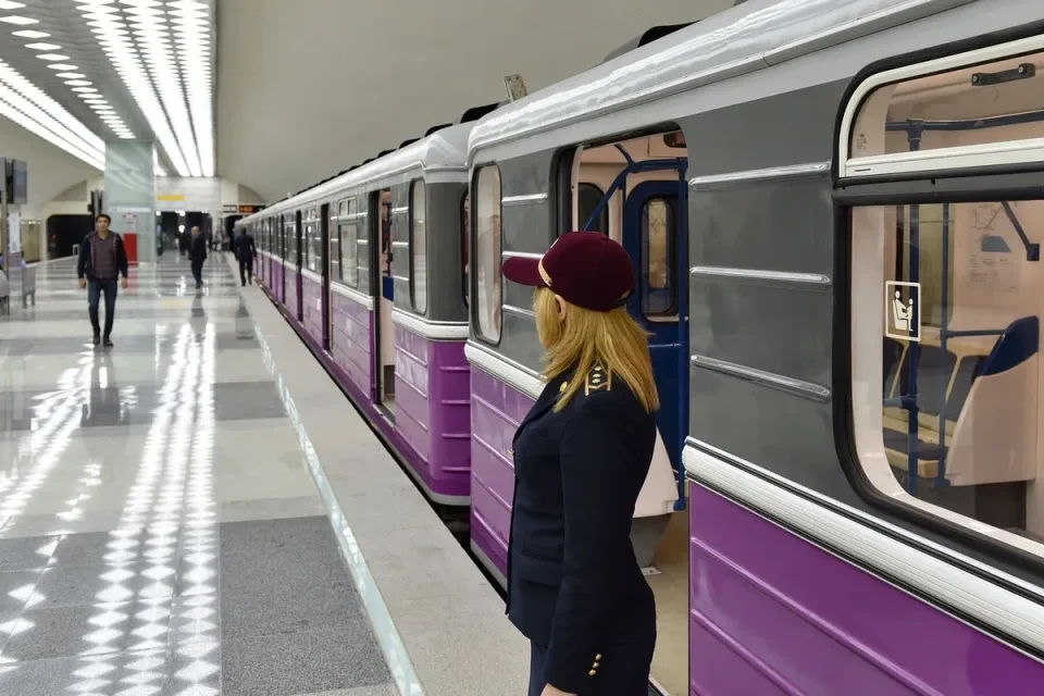 Bakı metrosunda sərnişin sayı kəskin artdı