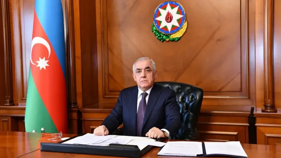 Baş nazir Qərar İMZALADI