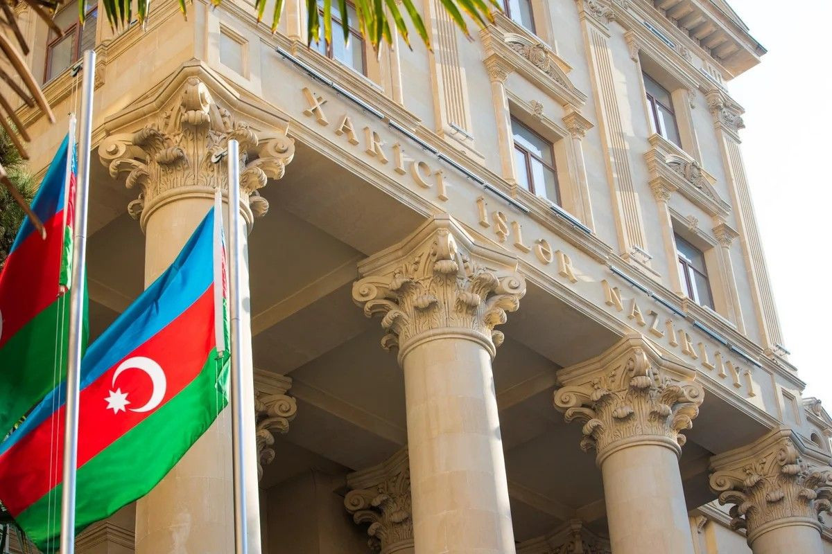 XİN Kitts və Nevis xalqını təbrik etdi&nbsp;