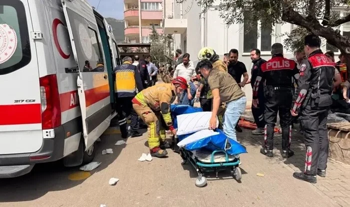 Türkiyədə məktəbə silahlı hücum: 1 ölü, 4 yaralı&nbsp;
