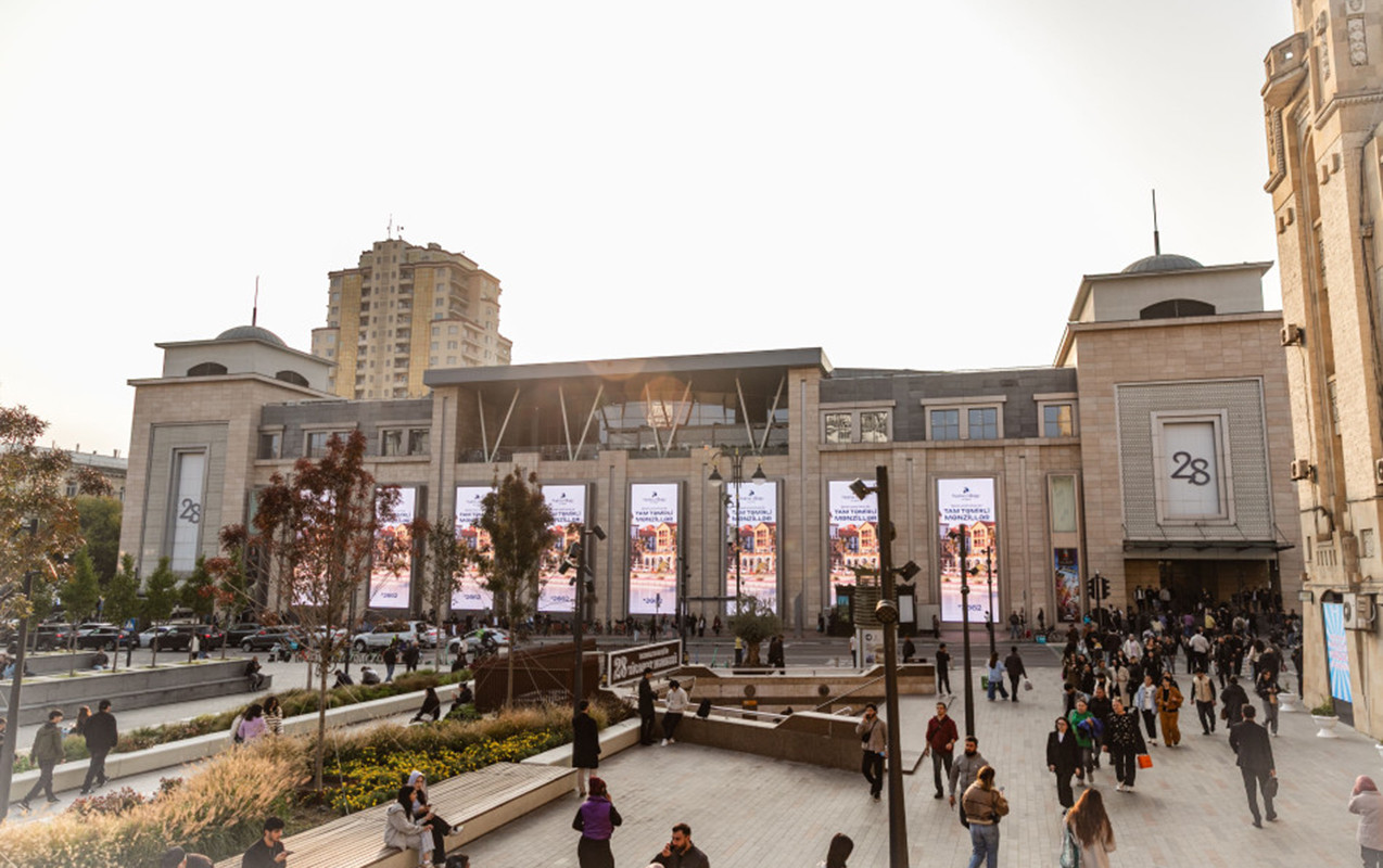 “28 Mall”un qarşısında skuterdən yıxılmışdı, öldü