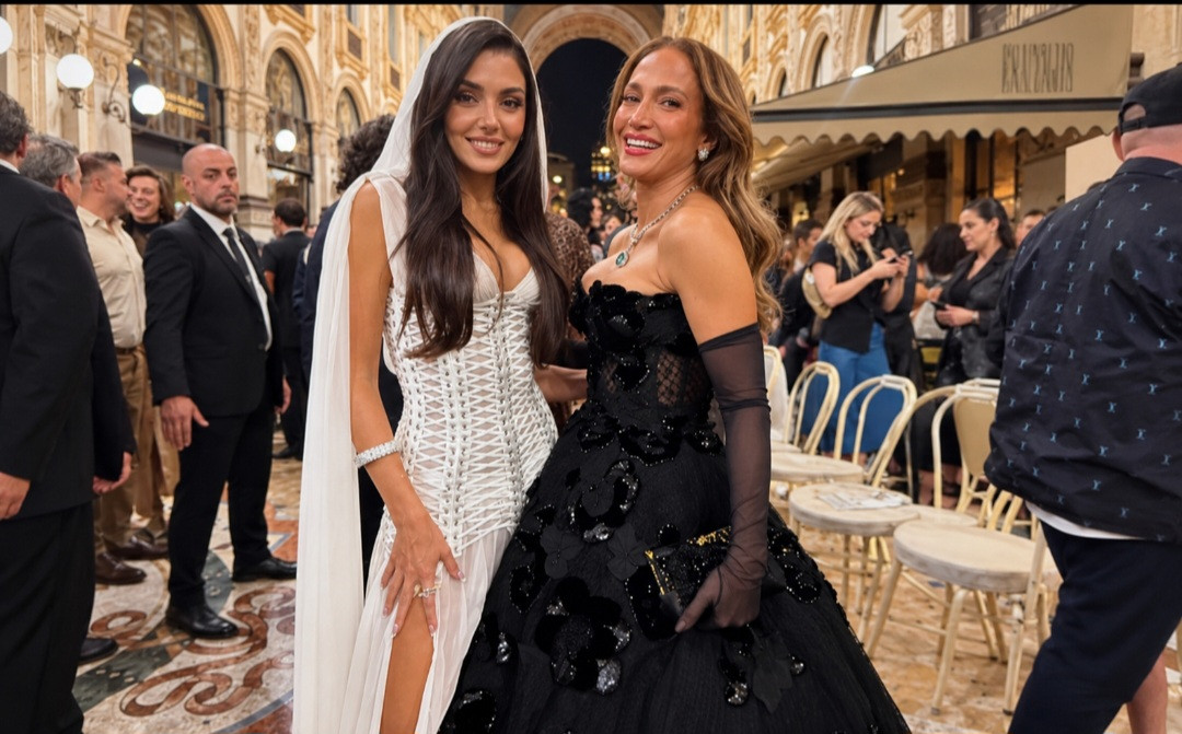 Hande Erçel Cennifer Lopezlə bir arada - Fotolar