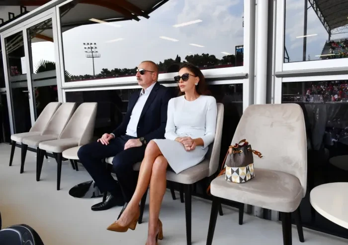Prezident və birinci xanım Formula 1 Azərbaycan Qran-Prisinin əsas yarışına baxırlar - YENİLƏNƏCƏK
