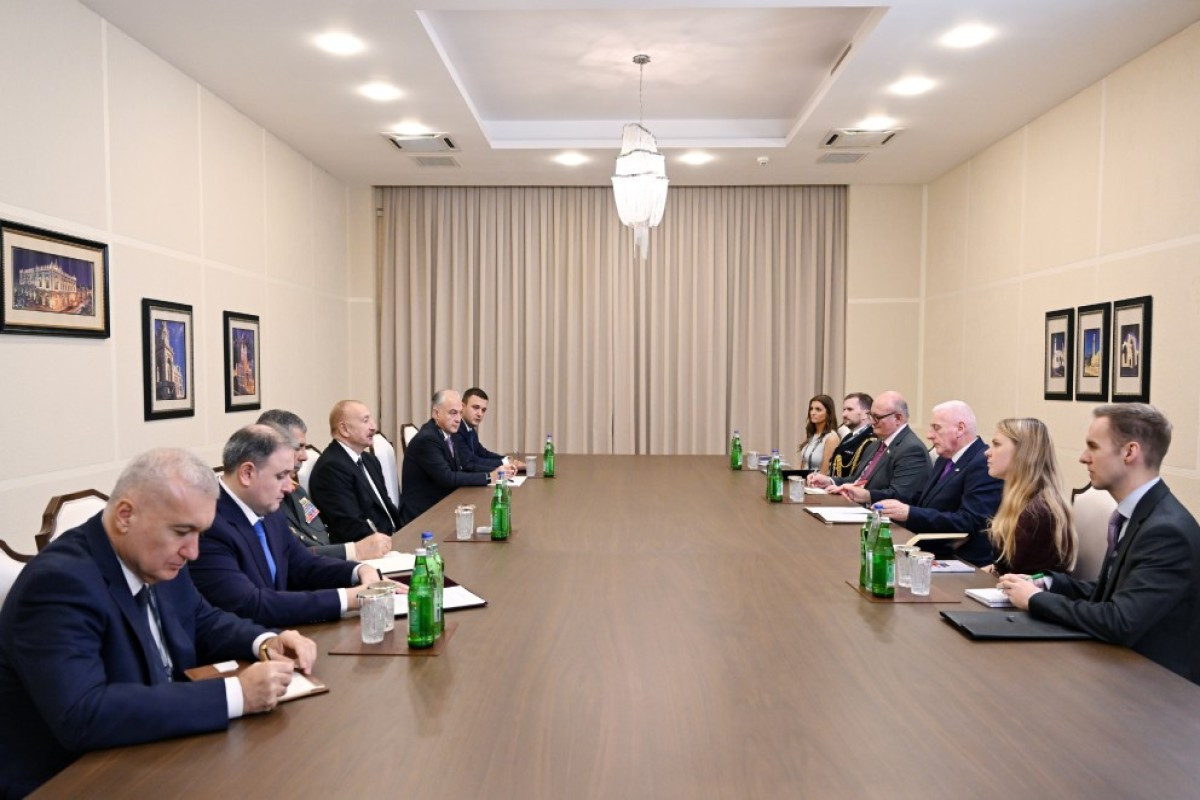 Prezident İlham Əliyev Birləşmiş Krallığın müdafiə üzrə dövlət nazirini qəbul ETDİ