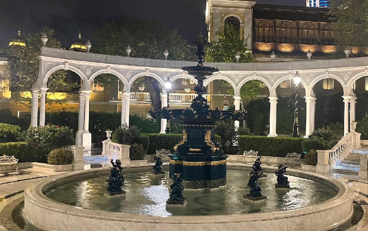 Filarmoniya parkında meyit tapıldı