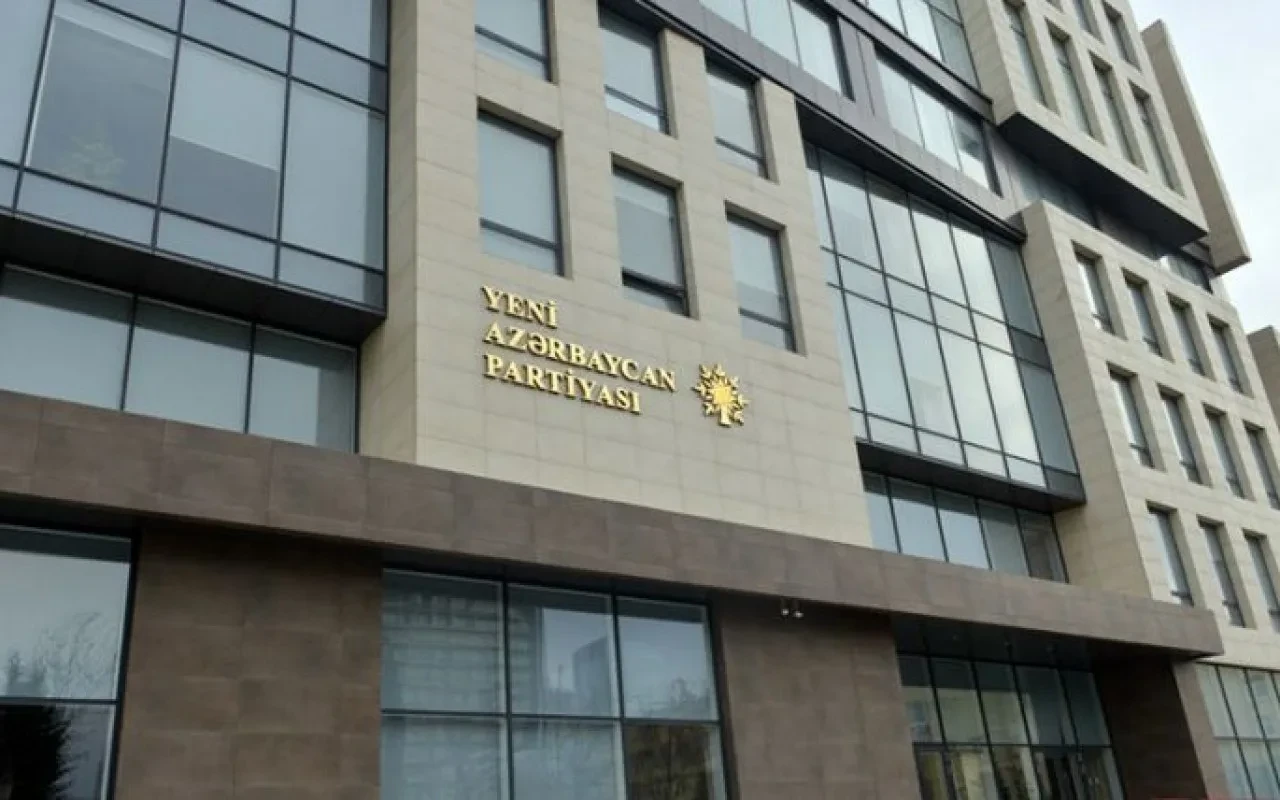 YAP-ın Təftiş Komissiyasının hesabatı təqdim olundu