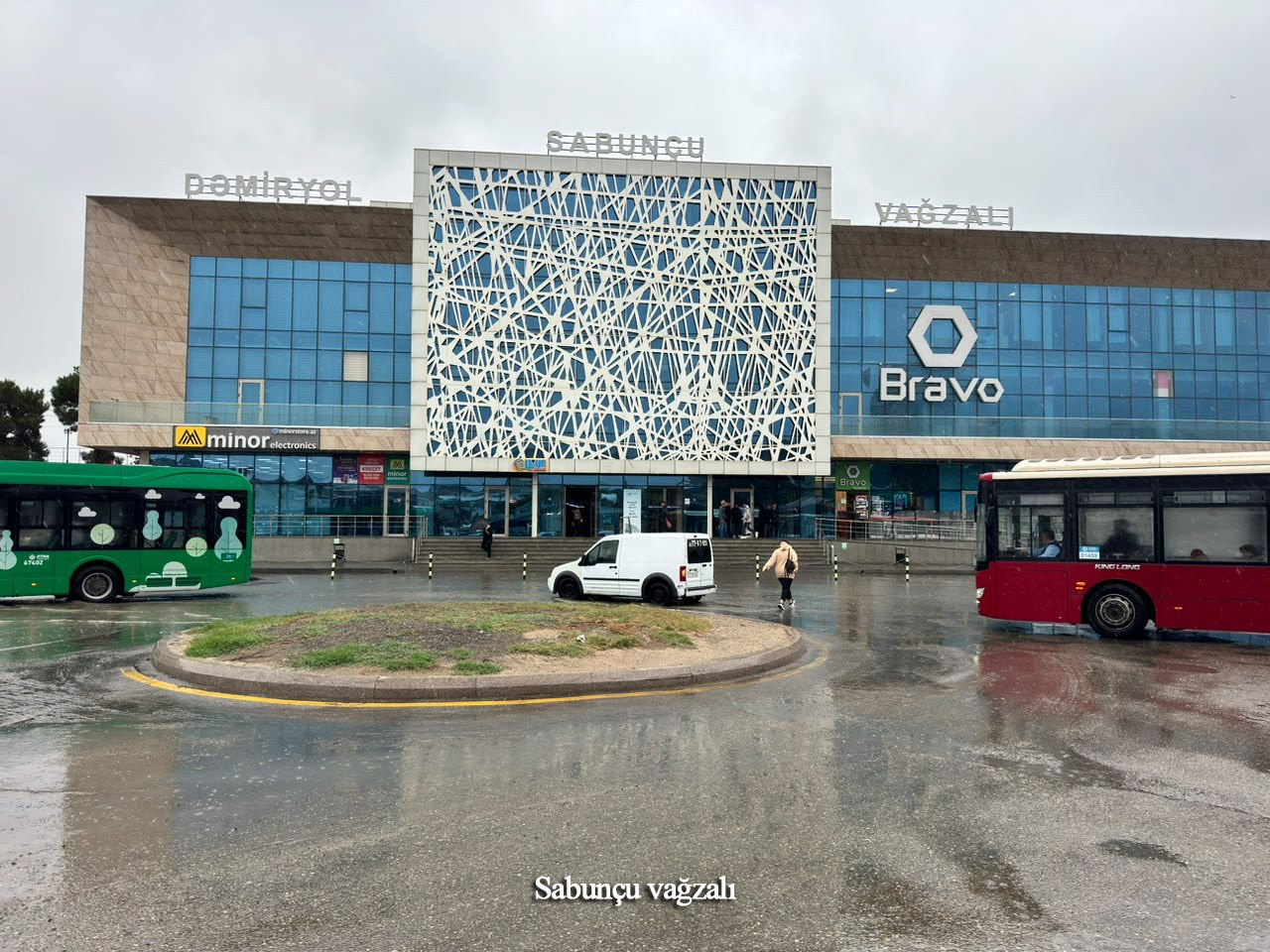 Həssas ərazilərdə yağış sularının toplanmasının qarşısı alınır - FOTO