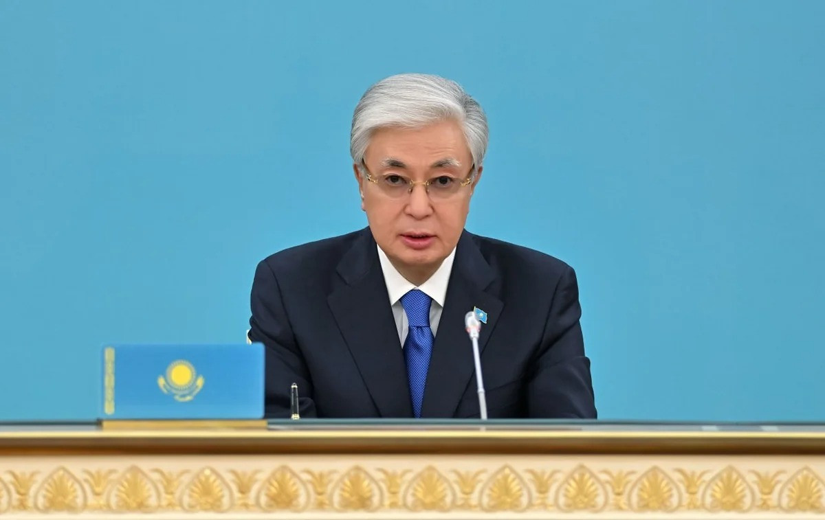 Tokayev müdafiə nazirinin birinci müavinini Baş Qərargah rəisi təyin edib