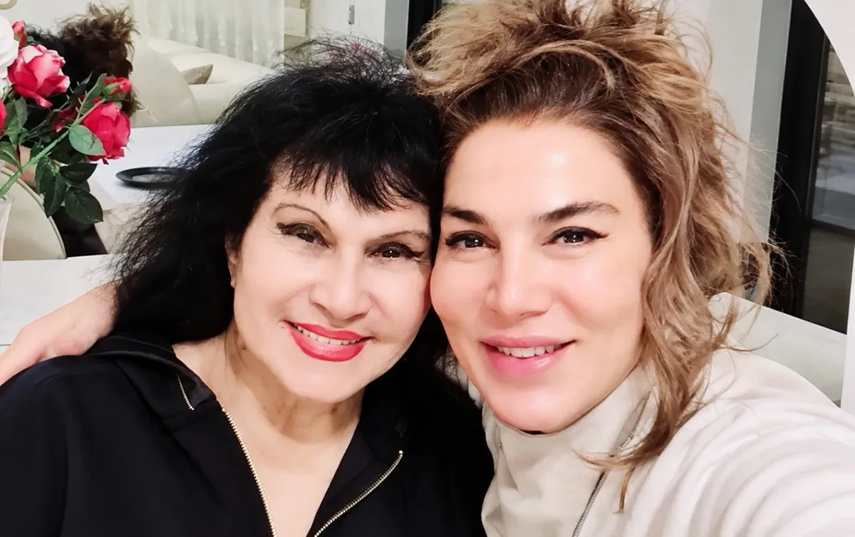 Zeynəb Xanlarovanın İstanbuldan yeni FOTOSU