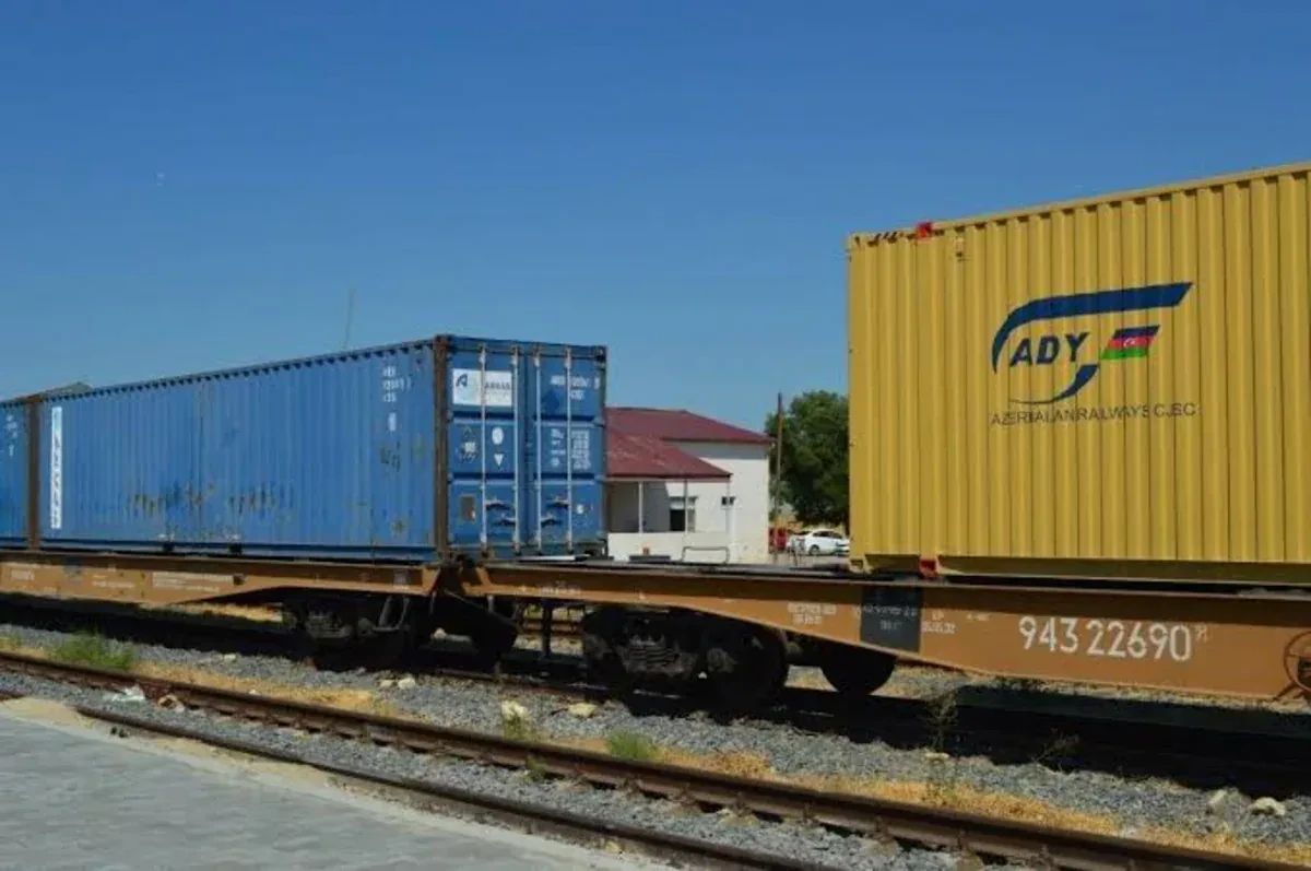 ADY 9 ayda 14 milyon tona yaxın yük daşıyıb