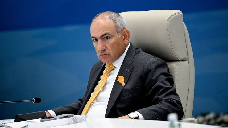 Paşinyan: Ermənistan Rusiya ilə dəmir yolu sazişini ləğv edə bilər