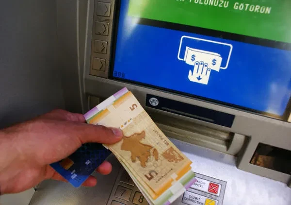 Pensiyaçılara üç aydan bir əlavə 30 manat ödənilir? - RƏSMİ AÇIQLAMA