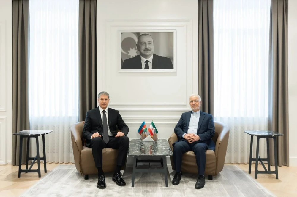 Vilayət Eyvazov iranlı həmkarı ilə görüşdü&nbsp;