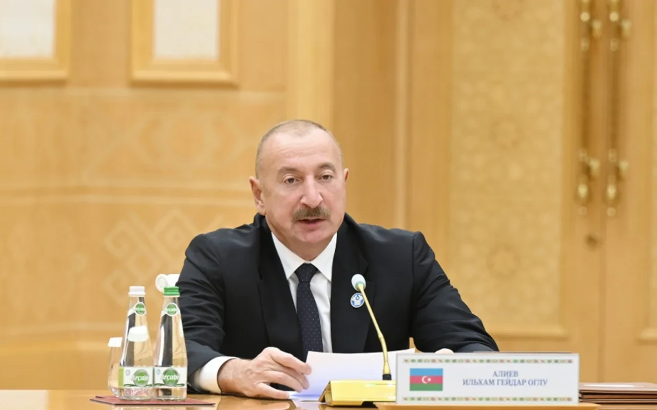 Prezident sərgi iştirakçılarına müraciət etdi