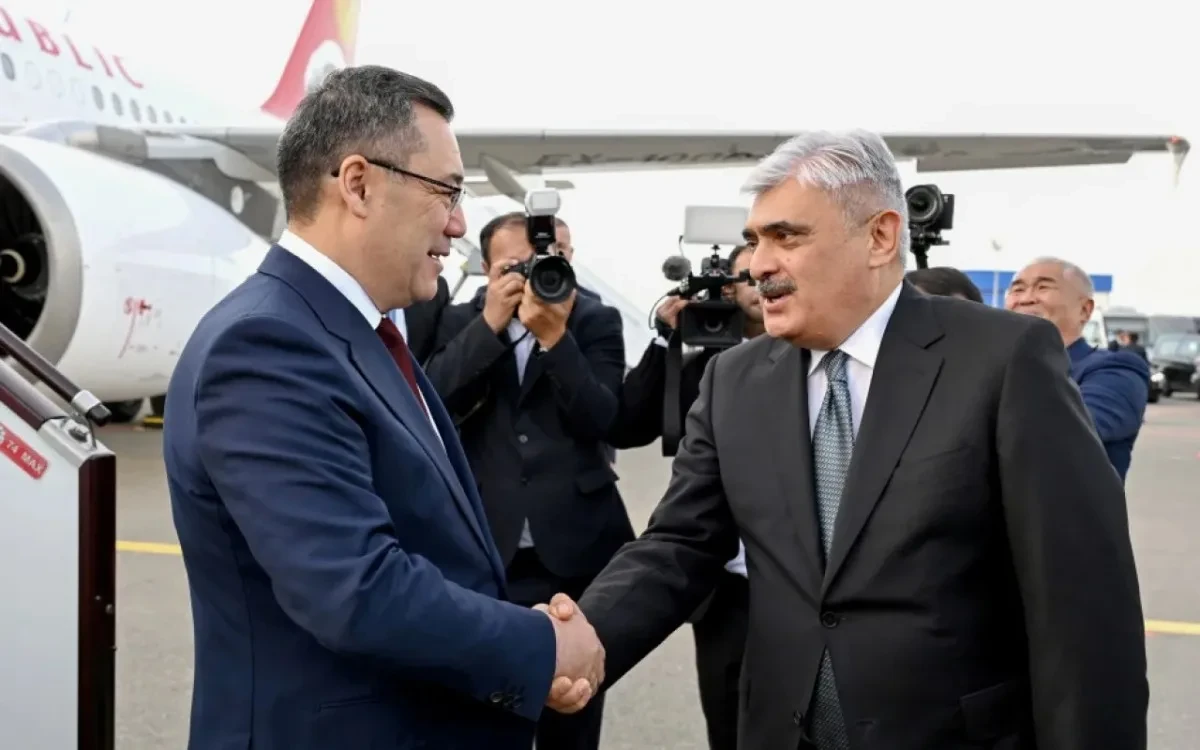 Sadır Japarov Azərbaycanda