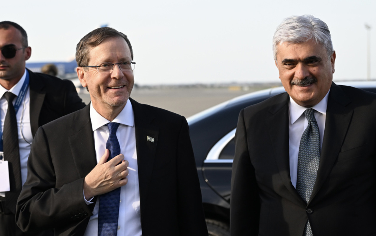 İsrail Prezidenti bilet alaraq Azərbaycana səfər edib