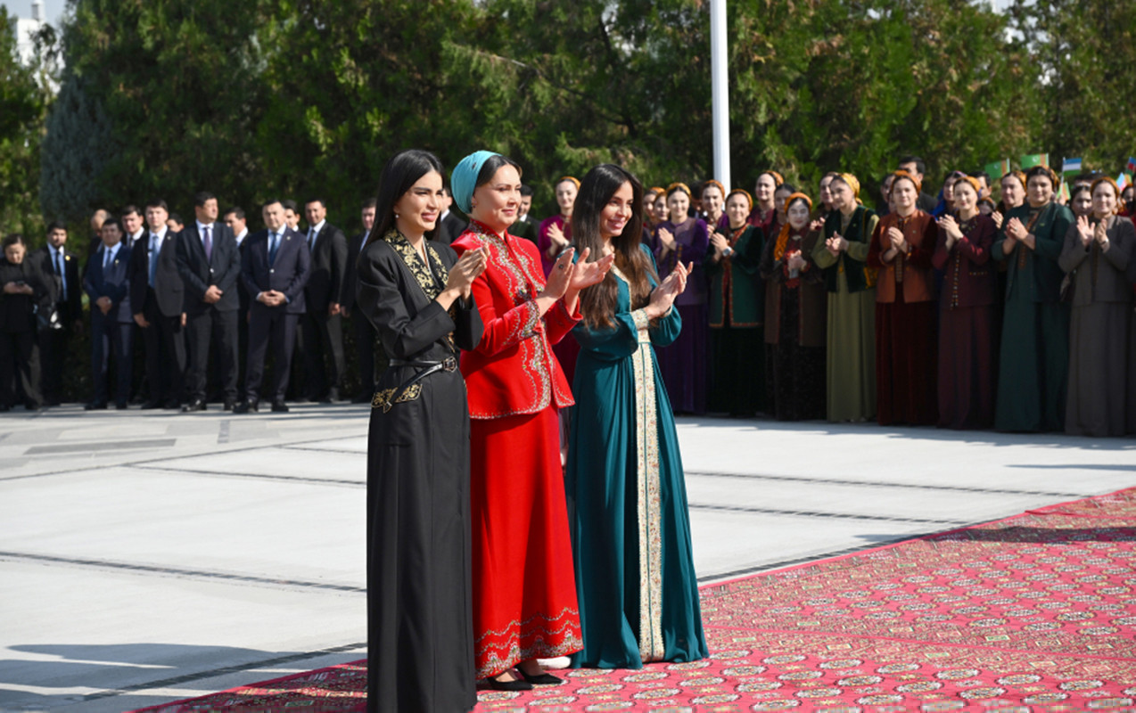 Leyla Əliyeva beynəlxalq incəsənət sərgisində iştirak etdi