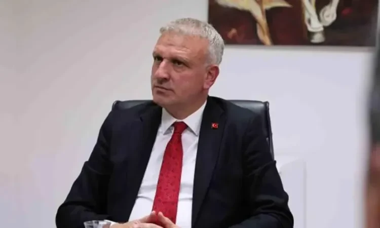 Ərdoğanın müşaviri vəzifədən ayrılmasını təsdiqlədi