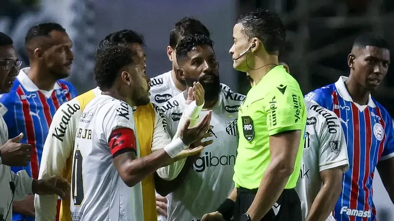 Neymar Vinisius Juniorun hərəkətini təkrarladığı üçün cəzalandırıla bilər