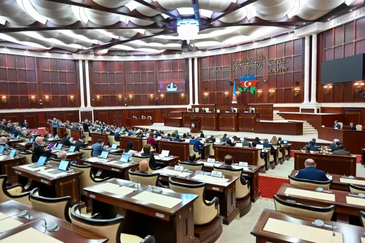 Deputatlar bu tarixdə yenidən toplaşacaq