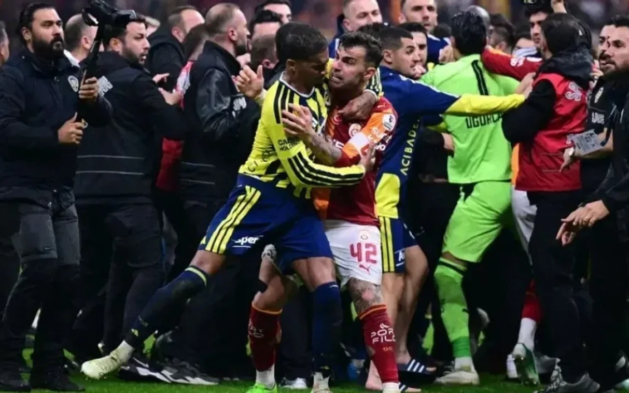 “Qalatasaray” – “Fənərbağça” derbisindəki davaya görə cəzalar