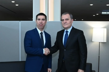 Ceyhun Bayramovla Moldovanın XİN rəhbəri görüşdü