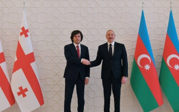 Prezident Kobaxidzeyə zəng etdi