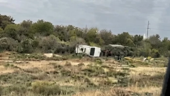 Qaradağda əsgərləri daşıyan avtobus aşdı - Yaralılar var