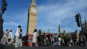 Britaniyada ŞOK SORĞU: İngilislərin yarısı ölkəsi üçün döyüşmək istəmir