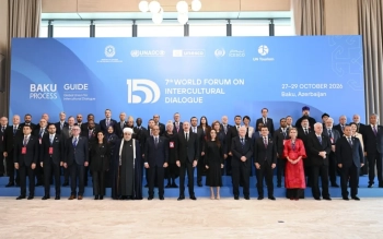 İlham Əliyev Bakıda keçirilən forumunun açılışında çıxış edir
